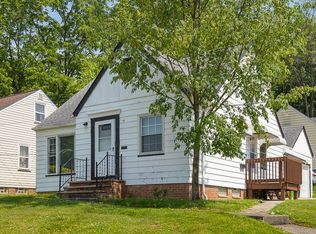 24450 Hawthorne Dr, Euclid, OH