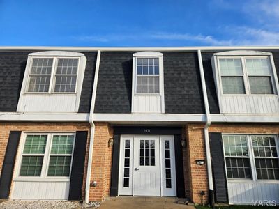 1672 Herault Pl APT A, Saint Louis, MO, 63125