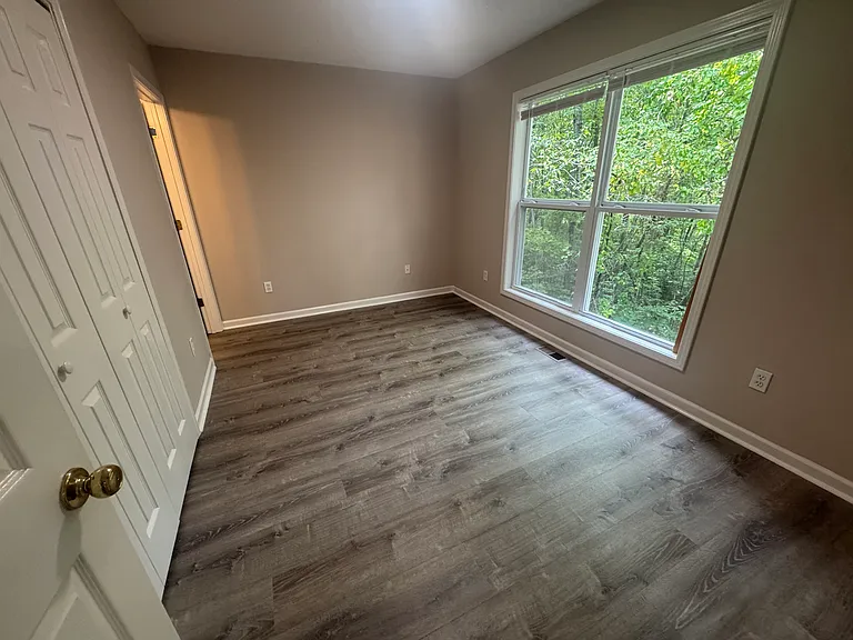 17 Tree Canopy Ln — Photo 7