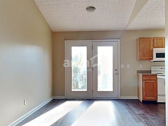 5th image of 1106 Brookstone Dr