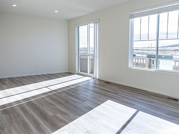 3rd image of 5210 N Denali Blvd E