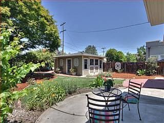 4th image of 1209 Mariposa Ave
