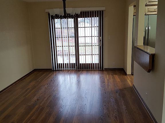 5th image of 1204 E Cherry St