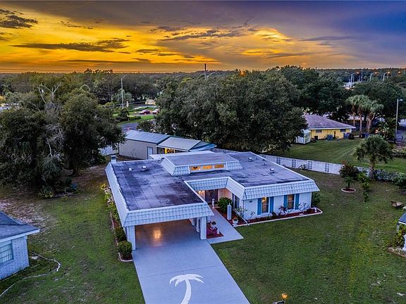2nd image of 702 Brannen Cir