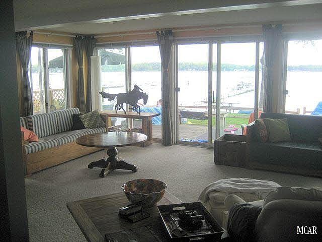 2nd image of 11608 Round Lake Dr