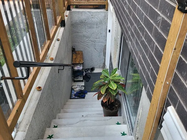 82 Keating St, Guelph, ON N1E 7G1