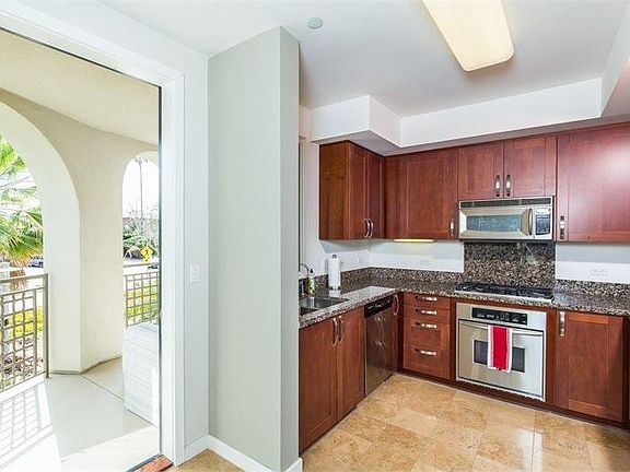 5th image of 5410 La Jolla Blvd Unit 205