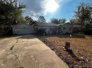 362 Edgewood Ave, Bartlesville, OK 74006