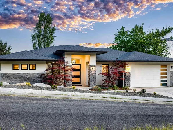 1879 E Ridgecrest Dr, Boise, ID 83712