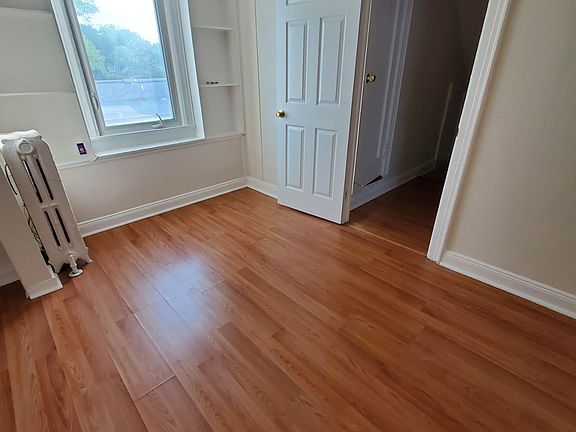 2nd image of 166 Beechwood Ave APT 2
