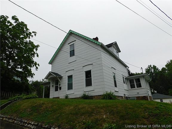 3rd image of 305 W Market Street