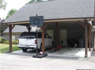 2006 Southwood Rd, Vestavia Hills, AL 35216