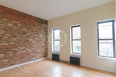 Rented by Nolita Group