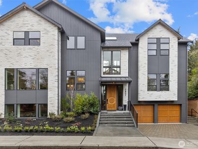 1427 Woodrow Place E, Seattle, WA, 98112