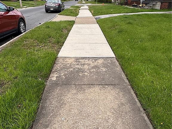 3rd image of 8414 Grand Division Ave