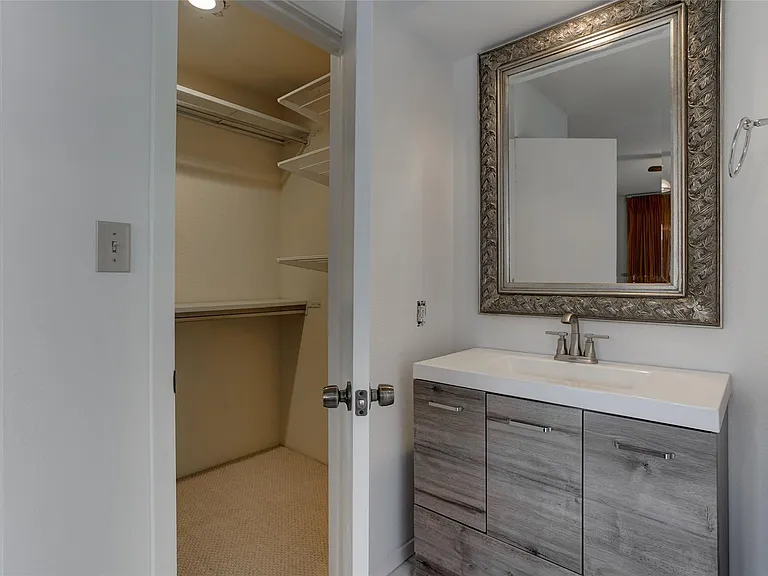 2323 Augusta Dr #30 — Photo 18