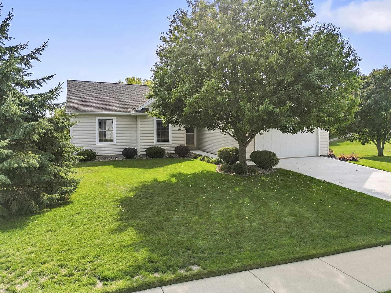 10877 Smokey Mountain Trail, Blue Mounds, WI 53517 Zillow