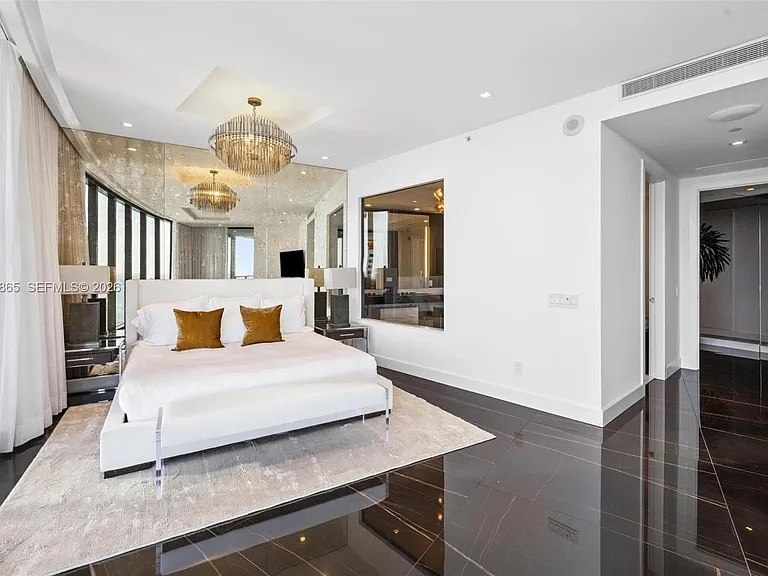 18555 Collins Ave #2601 — Photo 9
