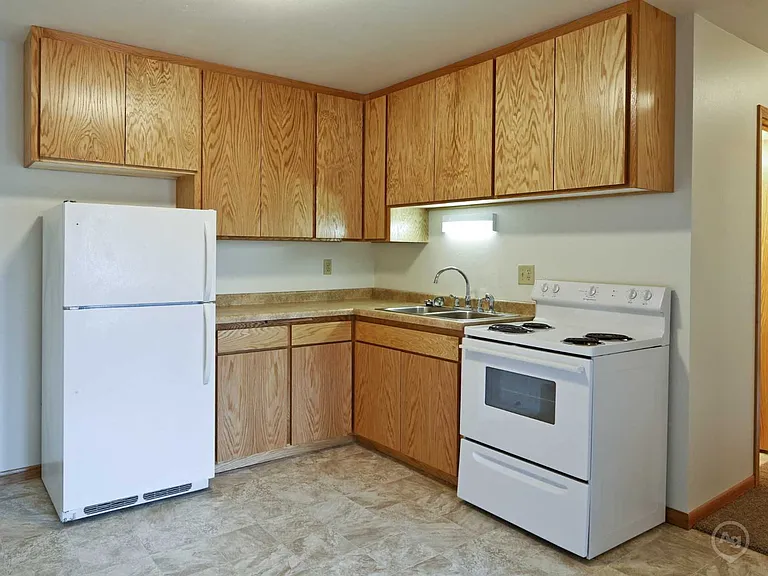 Desoto Apartments — Photo 4