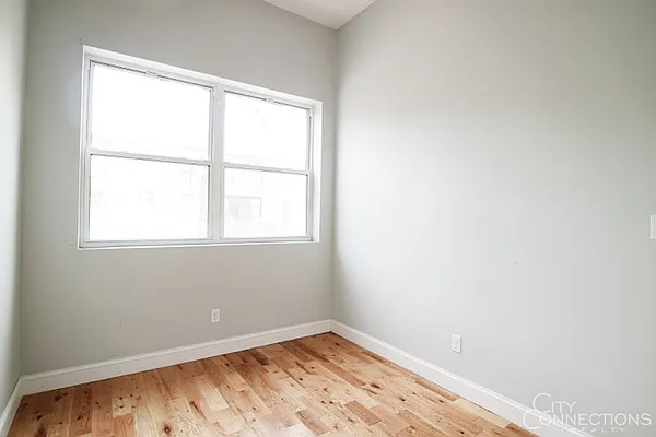 Rented by City Connections Realty | media 18