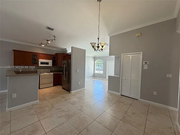 7753 NW 201st Ter — Photo 9