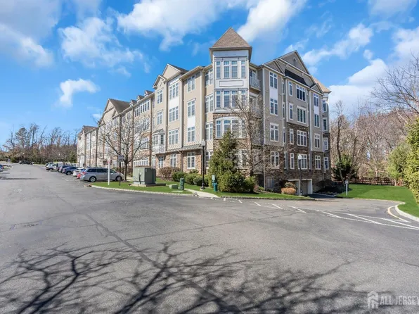 1111 Cedar Village Blvd, East Brunswick, NJ 08816