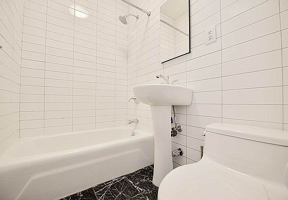 4th image of 181 E Broadway APT 5C