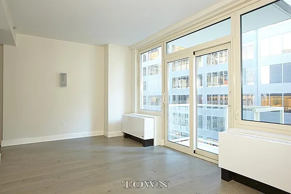 Rented by Town Residential | media 29