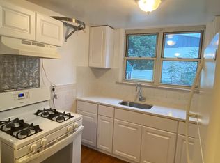 1073 Esplanade Ave #1, Bronx, NY 10461