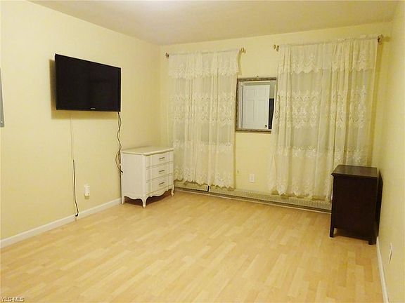 4th image of 13777 Cedar Rd APT 204C