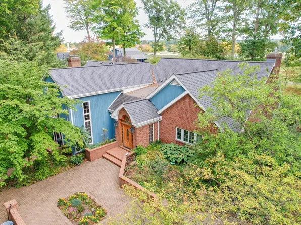 1638 Freeport Rd, North East, PA 16428