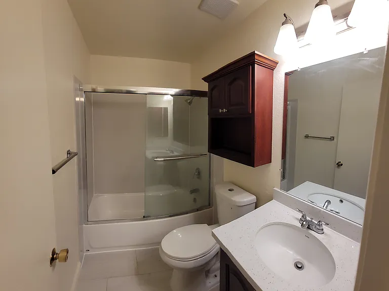 1913 Edgestone Cir — Photo 8