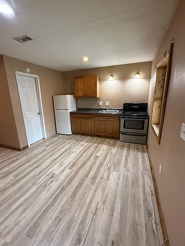 211 Elm St #11 Photo 1
