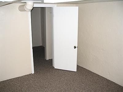 4th image of 460 W 18th St