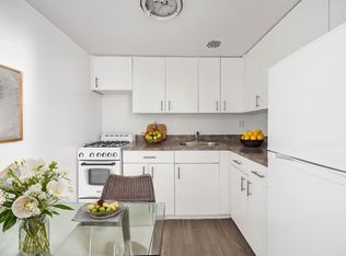 88 Fulton St UNIT 702, New York, NY 10038