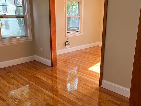 3rd image of 2 Washington Street Pl #2