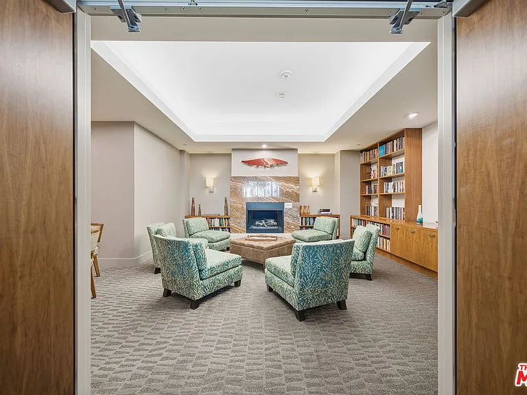 13650 Marina Pointe Dr #1603 — Photo 66