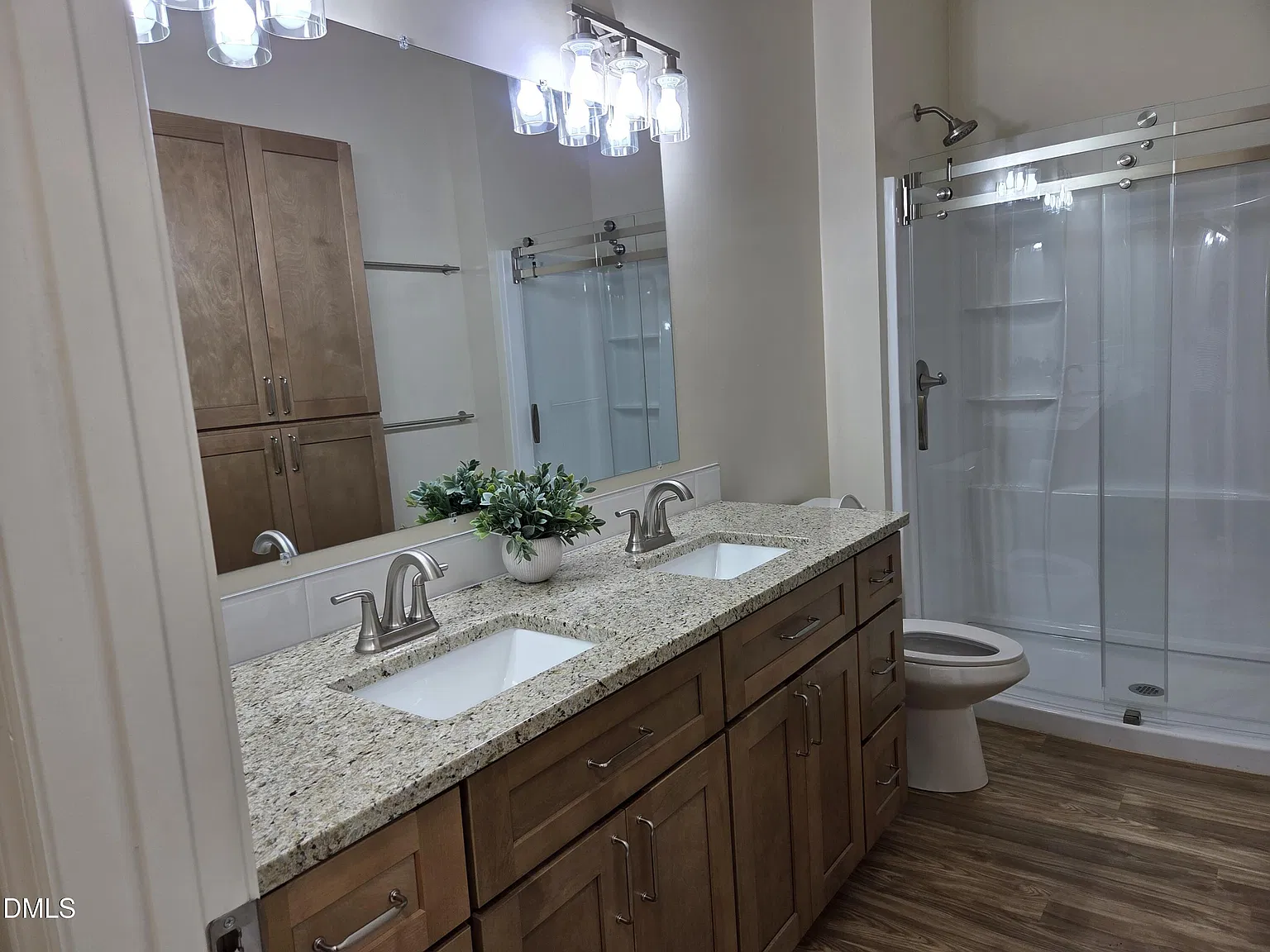 4 bed, 2.0 bath, $2,395 — Photo 4