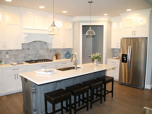 5th image of 8591 Angel Dr