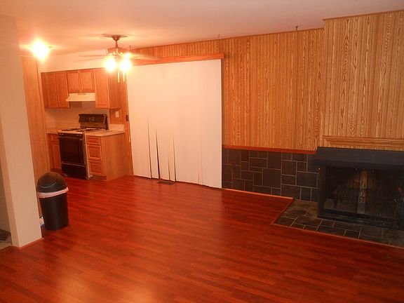 Large dinette area with fireplace