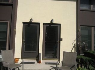 6 Elm Ct, Selden, NY 11784