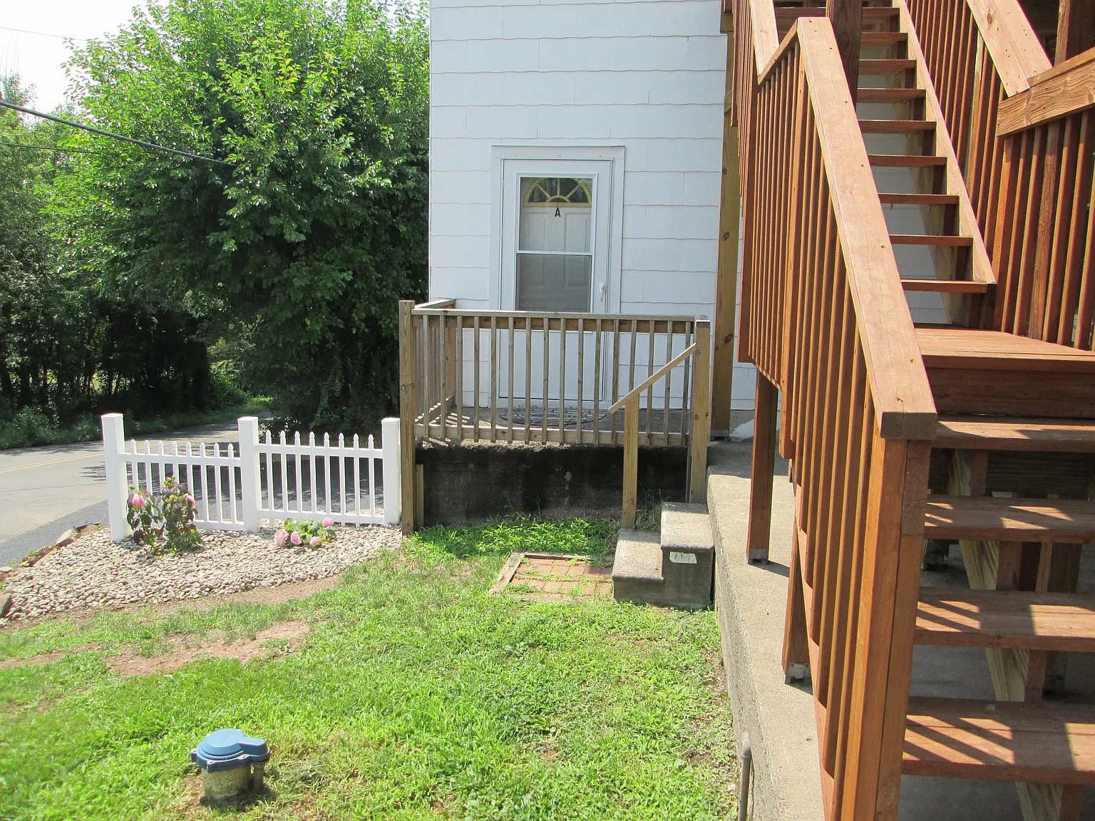 2 bed, 1.5 bath, 1000 sqft, $1,500 — Photo 2