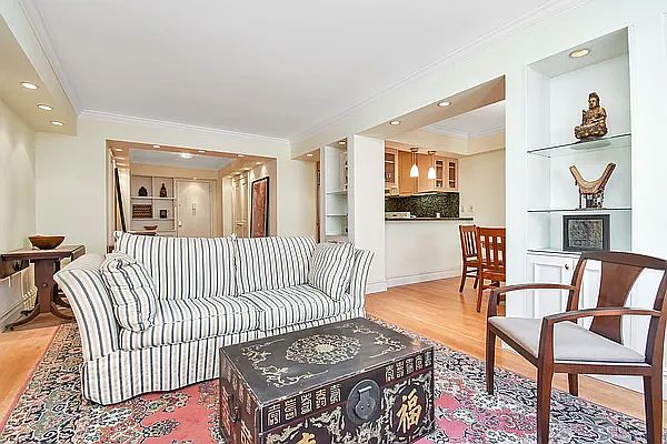 1st image of 415 E 52nd St APT 10DB