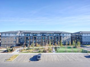 200 SW Seton Cir SE #3409, Calgary, AB T3M3N8