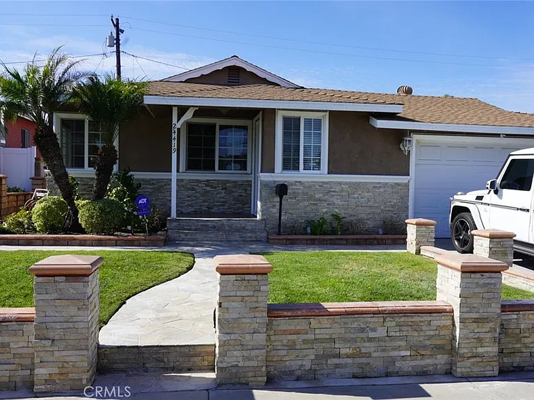 24419 Marine Ave — Photo 1
