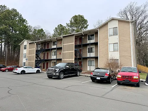 1309 Hudson Ave #C10 Photo 1