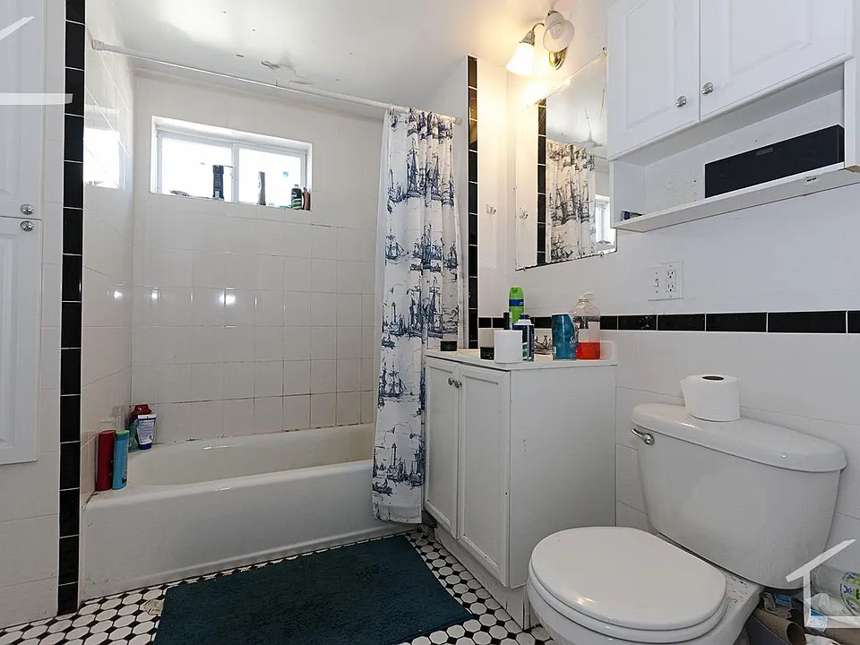 16 Chester St #2