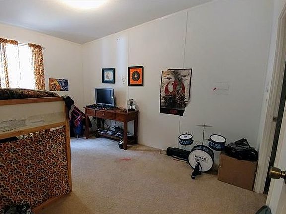 4th image of 5908 Woodsman Dr