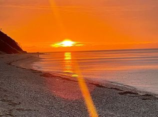 17 Seaside Dr, Pt Jefferson, NY 11777