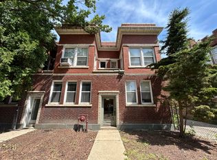 2554 W Eastwood Ave #2, Chicago, IL 60625